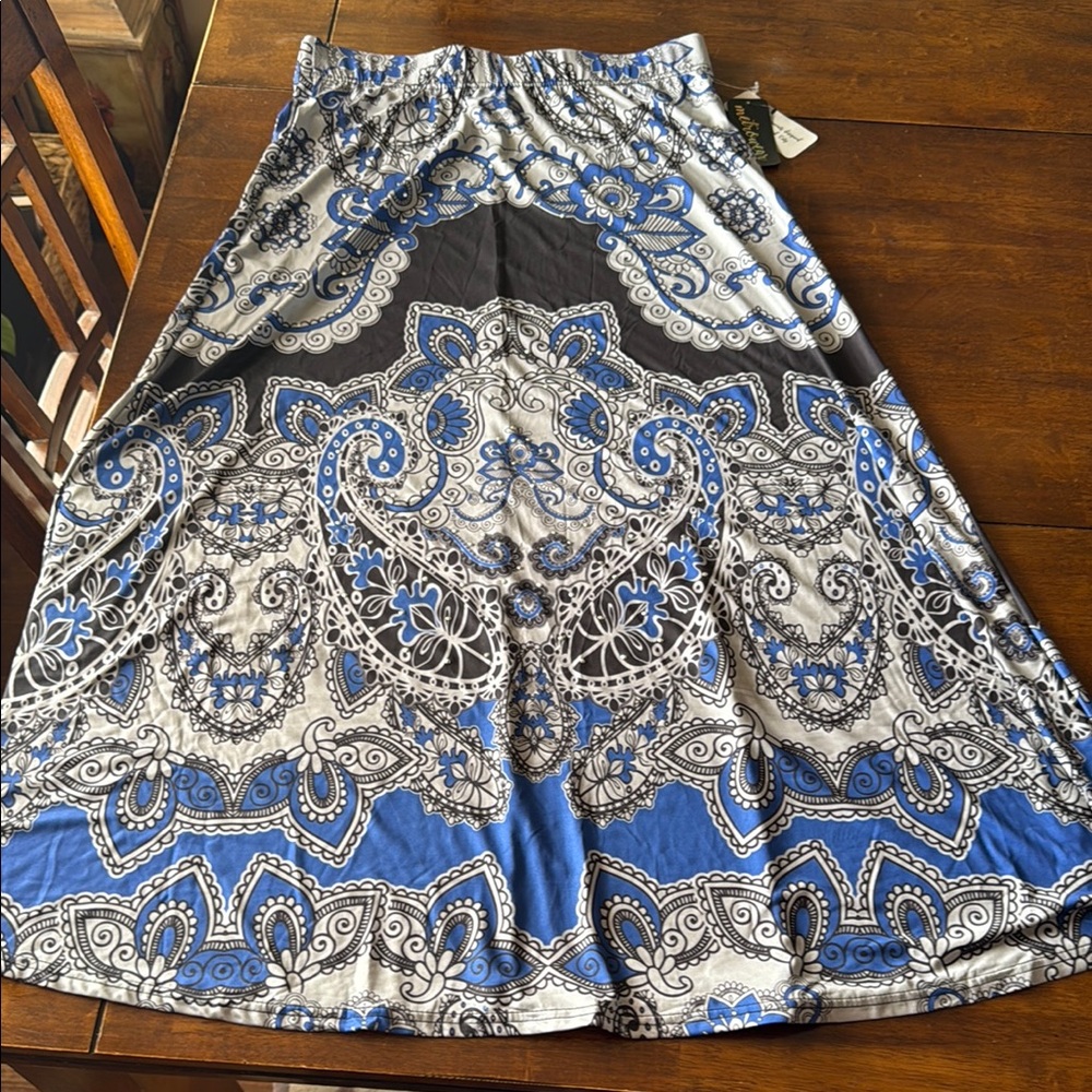 Metro Wear A-Line Blue and White Maxi Skirt